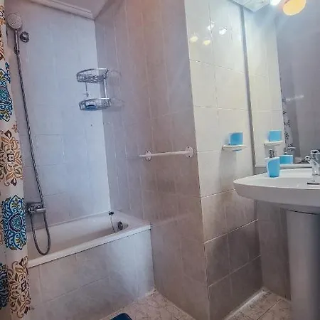 Уютная Квартира 1-Я Линия Apartment